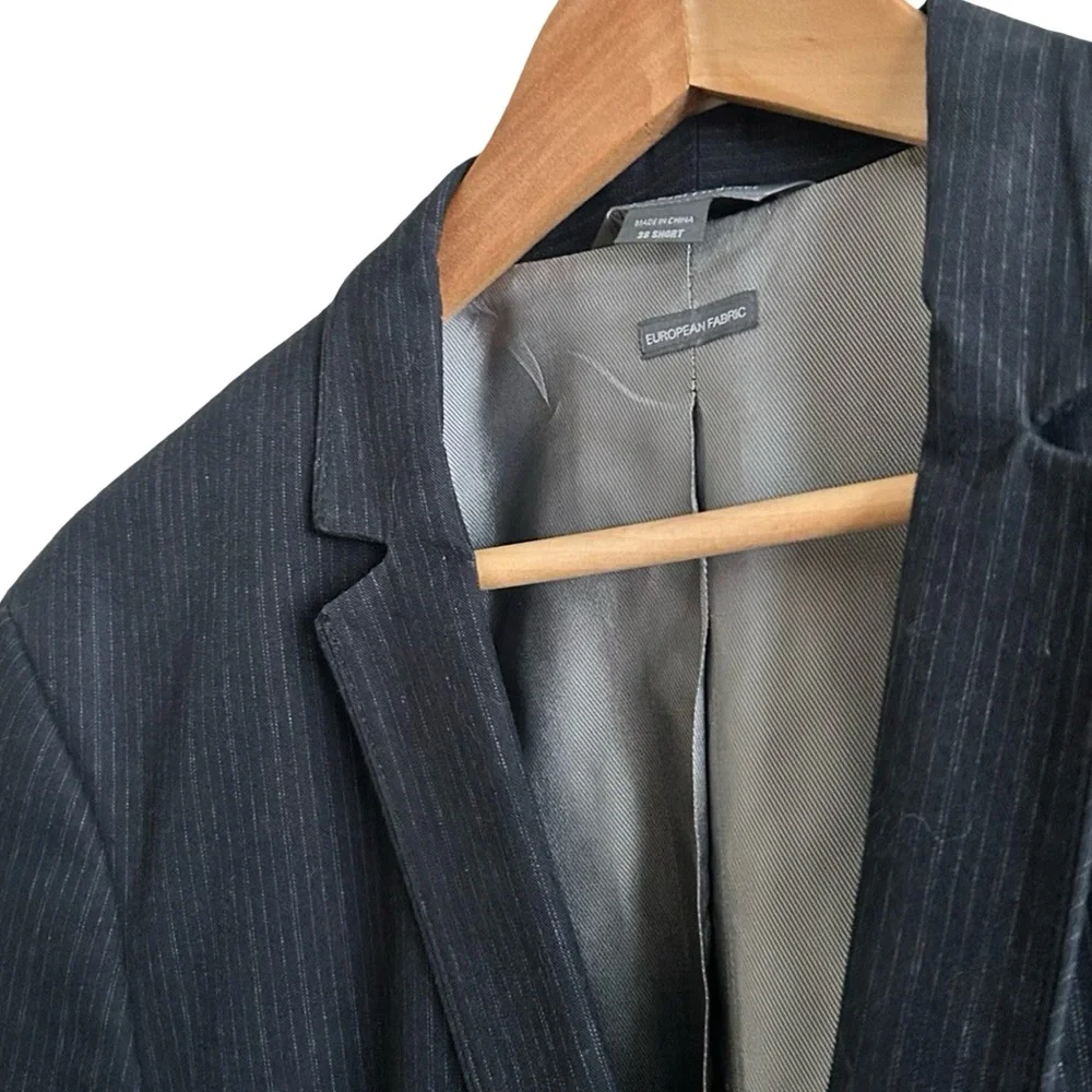 Men’s Armani Exchange A|X Gray Pinstripe European Fabric Blazer Sz 38 Short Y2K